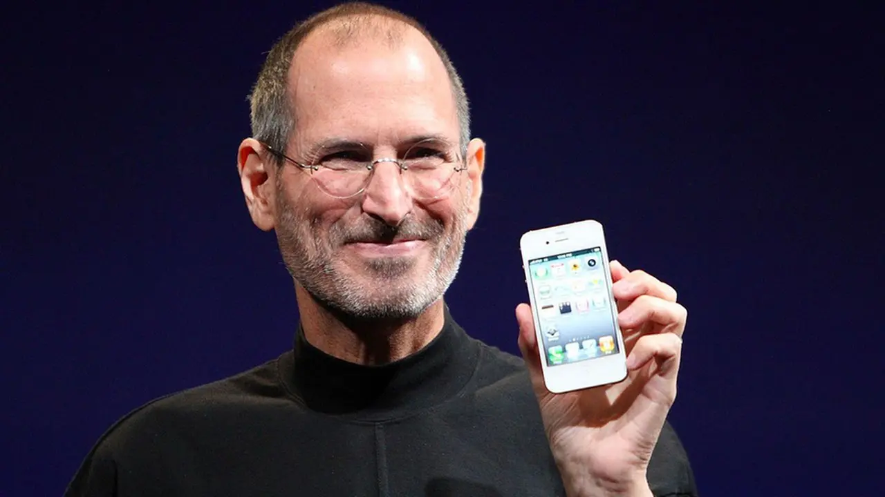 El iPhone fue lanzado durante la gestión de Steve Jobs al frente de Apple.obs 