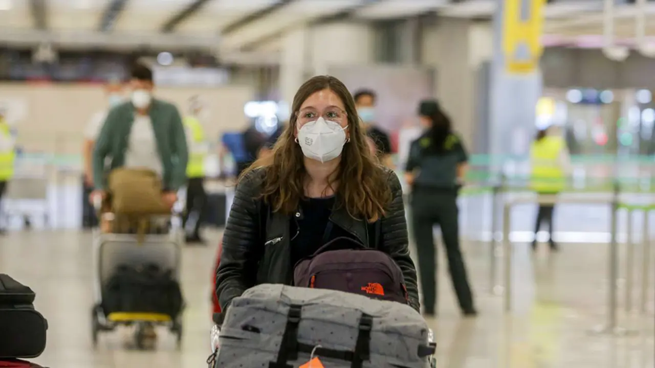 Exceptúan de cumplir la cuarentena a argentinos residentes que viajaron por trabajo al exterior