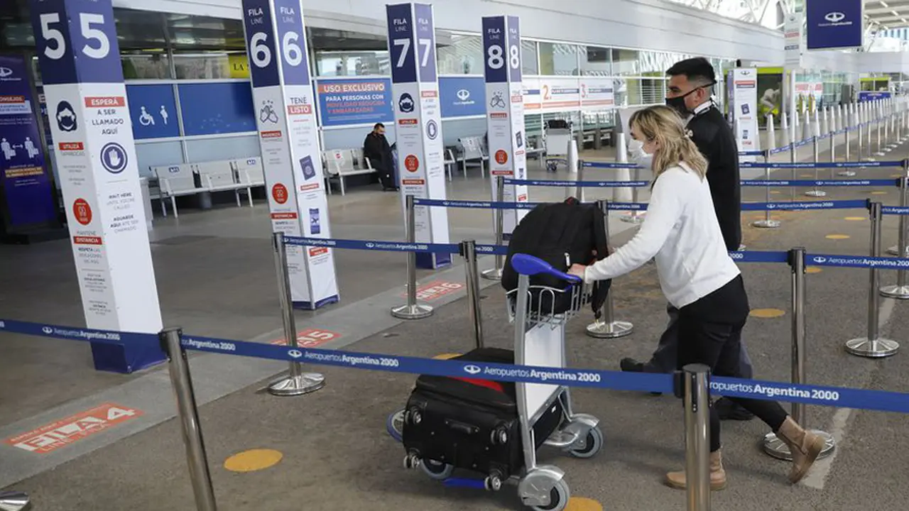 Para ingresar a España no es necesario tener la vacuna, pero solo así se evita la prueba PCR