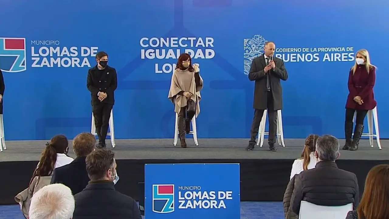 Cristina Kirchner junto a Kicillof e Insaurralde.