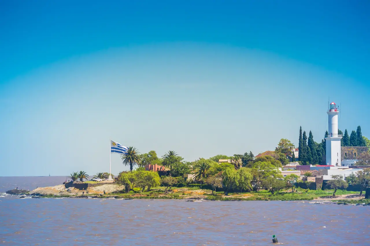 Quién es el empresario argentino que impulsa una "ciudad rioplantense" en Colonia y cómo es el proyecto