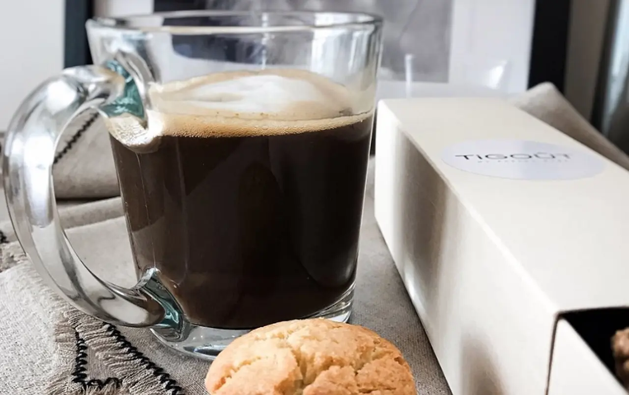 Café con cupcakes, la combinación perfecta.