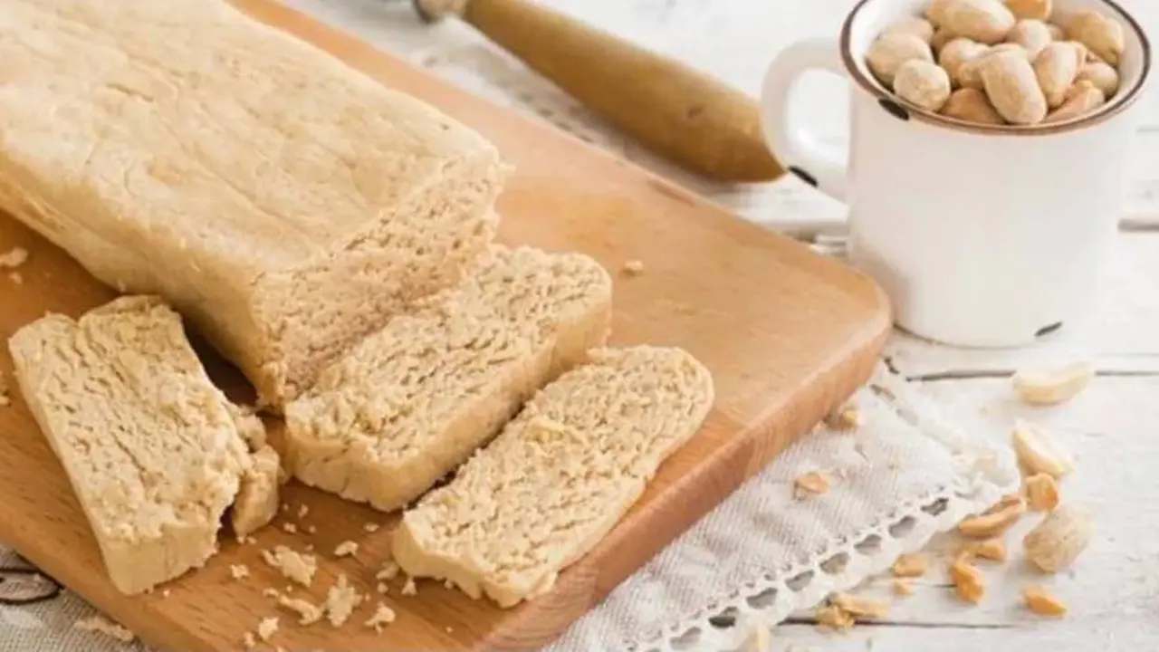 En el 2001, Georgalos debió desprenderse de su producto insignia, el Mantecol