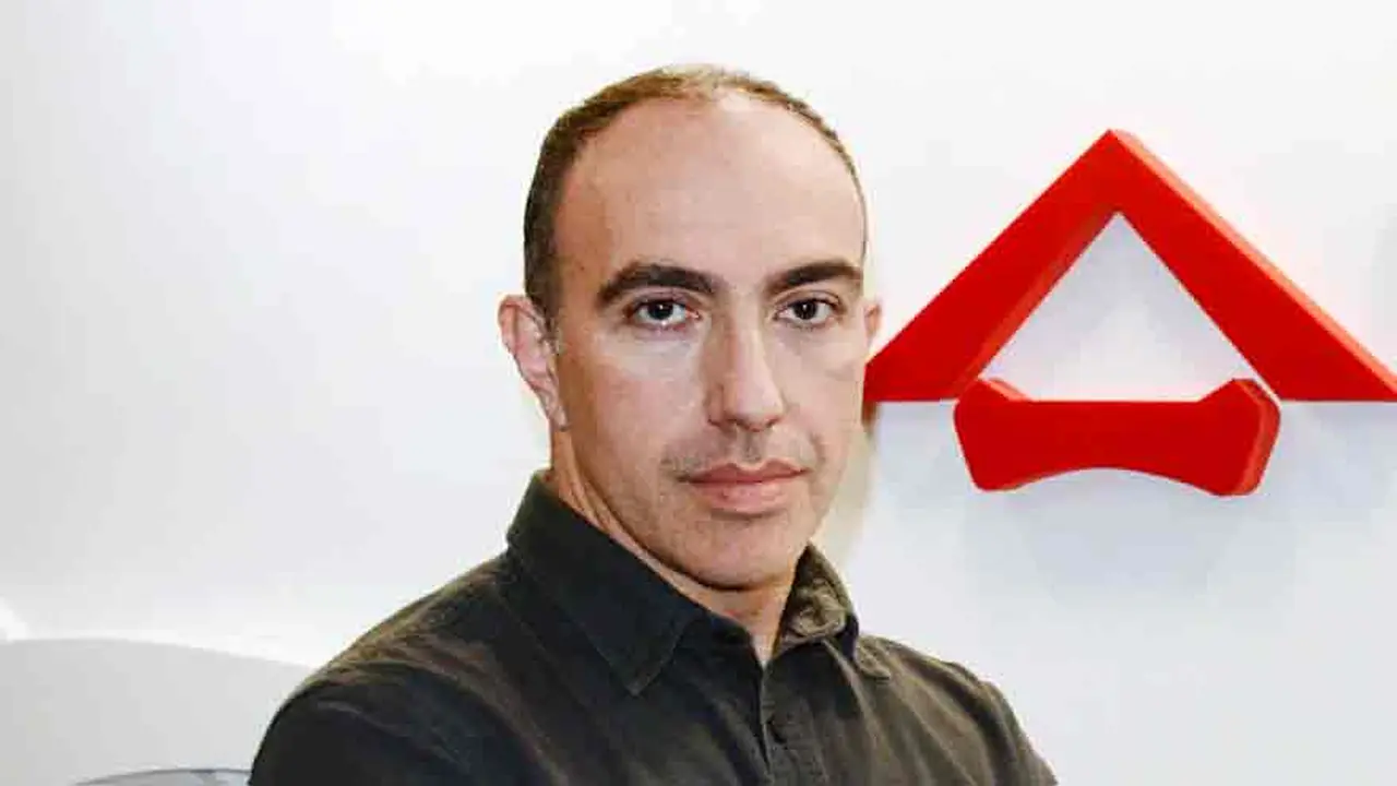 Flávio R. Marques: 