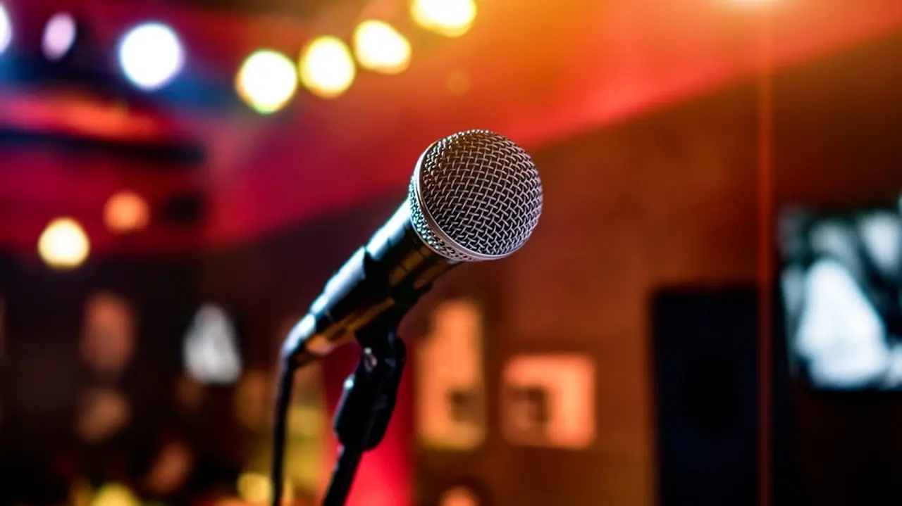 Este es el hombre que inventó el karaoke: ¿por qué lo hizo?