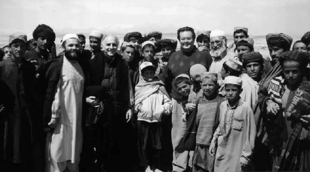 Bulgheroni junto a los talibanes.