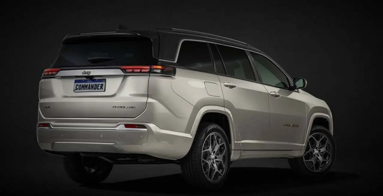 Así es el Jeep Commander de atrás.