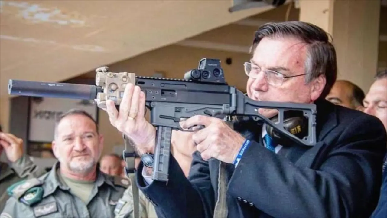 El ex presidente Jair Bolsonaro es acusado de instigar el golpe y podría ser expulsado de Estados Unidos por pedido de aliados de Joe Biden