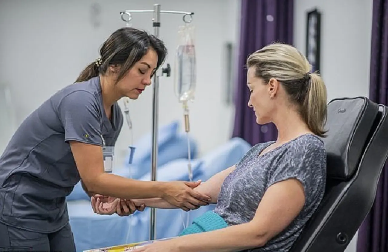 Acuerdo para promover equidad e igualdad de género en el abordaje del cáncer