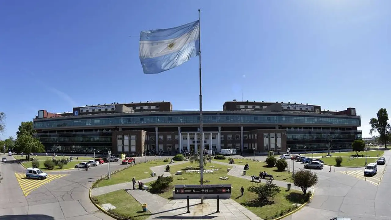 Renunció el director del Hospital Posadas, Alberto Maceira