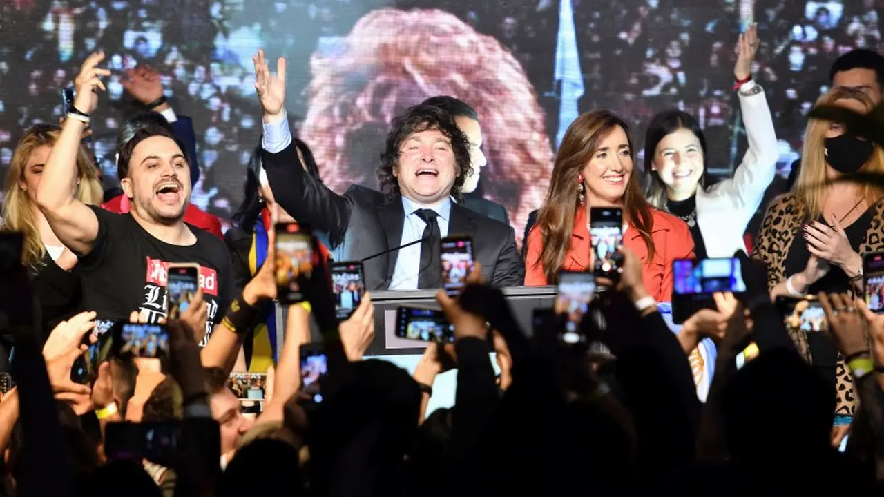 Milei recibió gran cantidad de votos en el Barrio 31 y en la zona sur de la Ciudad