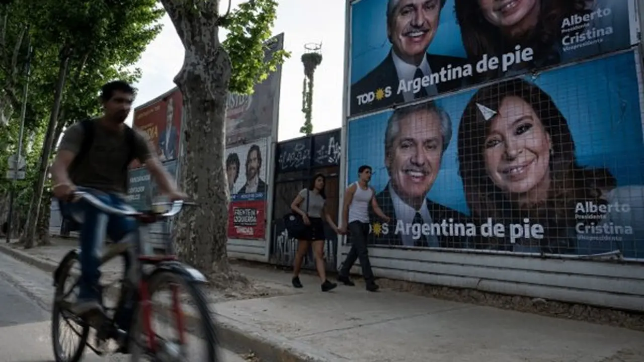 Entre pandemia y recesión, el Frente de Todos perdió su popularidad de 2019.