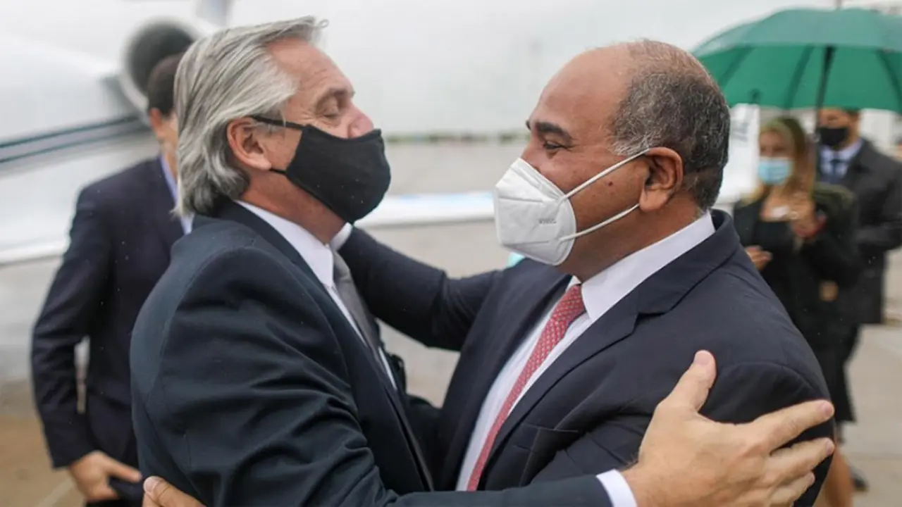 Apoyo: Juan Manzur deja la gobernación de Tucumán para ser jefe de Gabinete de Fernández.