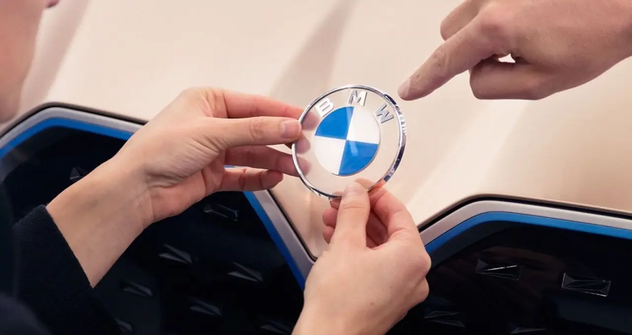 BMW y la historia de una marca que fabricó diferentes vehículos.