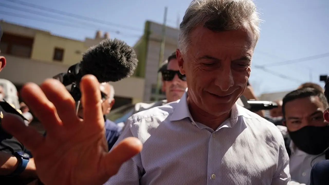 Macri se presentó en Dolores, aunque dejó un escrito para el juez en lugar de declarar