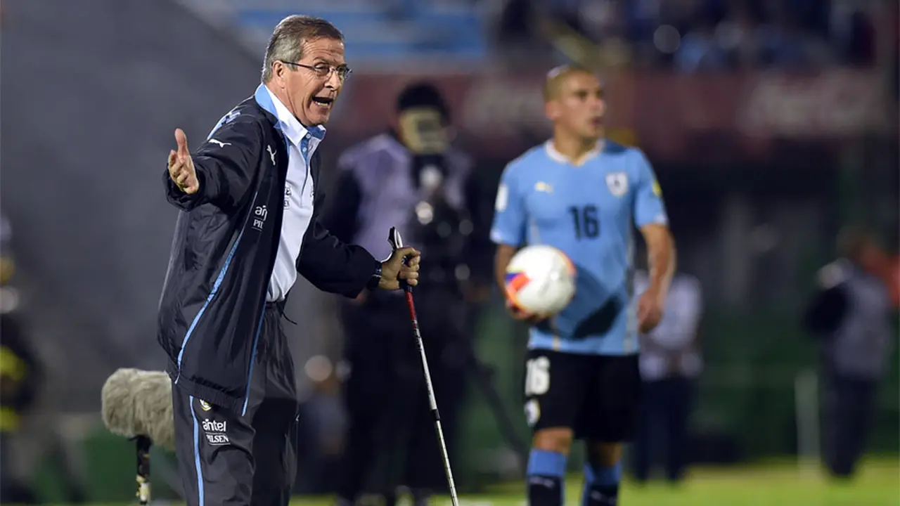 Desgaste: tras años de gloria, Tabárez fue despedido de la selección Uruguaya.