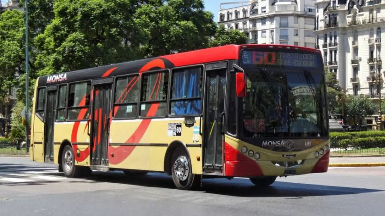 Subsidios en boletos de colectivos y trenes: ya entró en vigencia la renuncia voluntaria