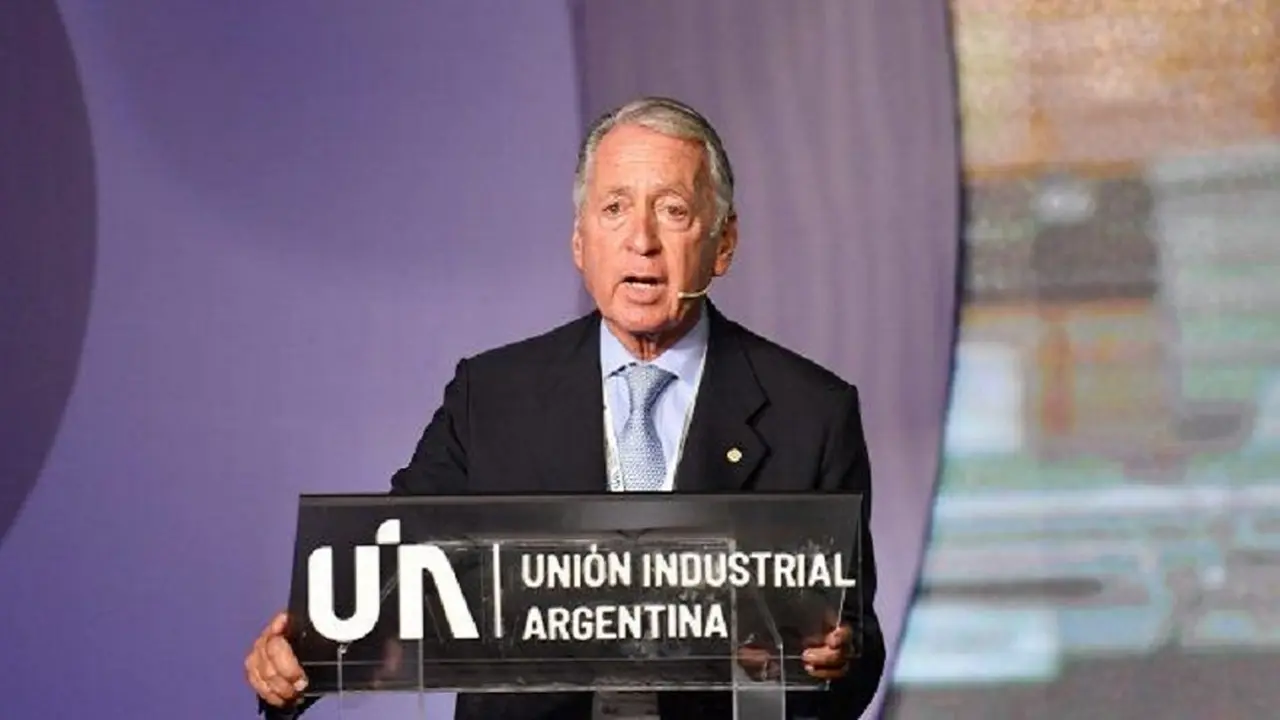 se alertó sobre los problemas que se mantienen para realizar el pago al exterior de insumos críticos para la producción y se sostuvo que estas limitaciones presionan sobre la deuda comercial y la relación con los proveedores.
