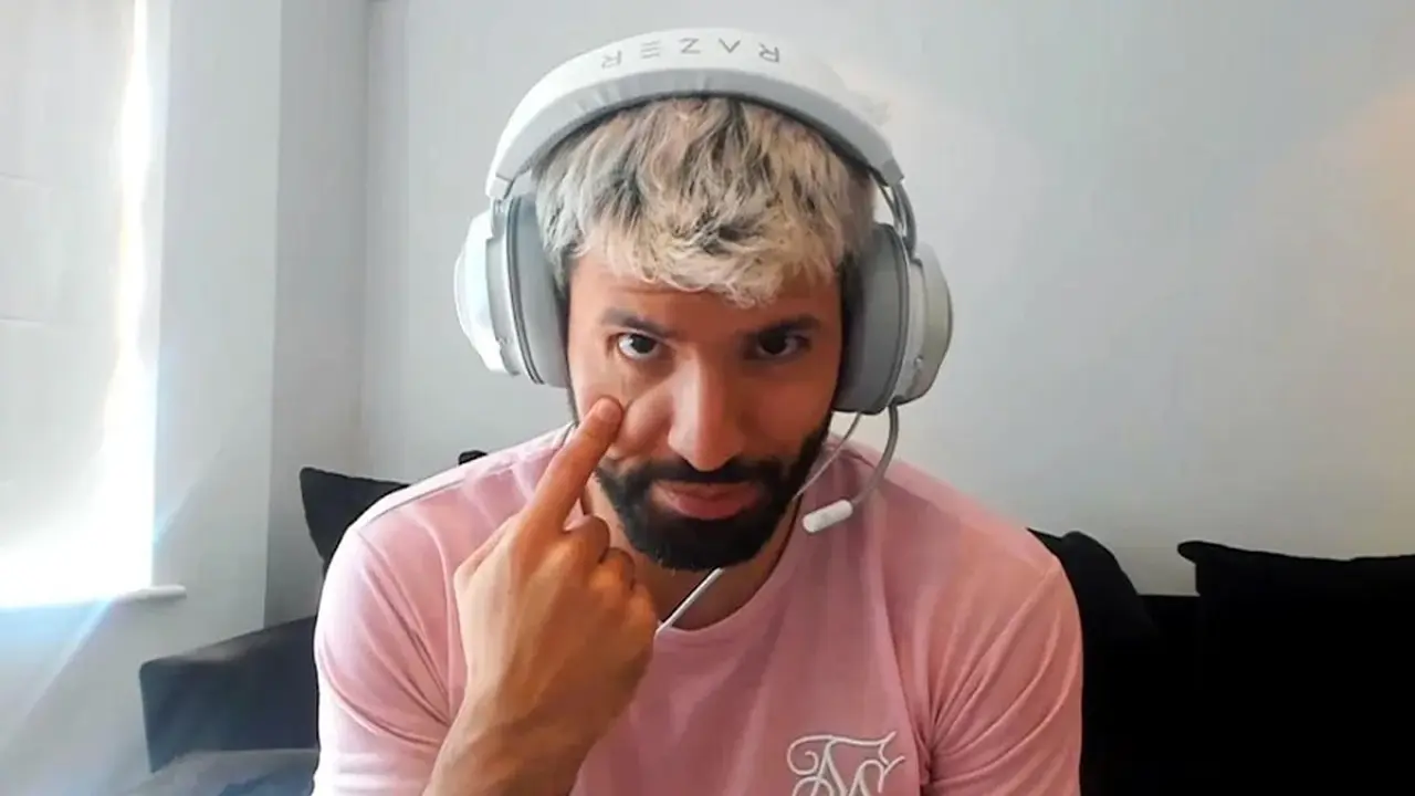 Adiós al futbolista, hola al empresario gamer: esta es la fortuna del Kun Agüero, según Forbes