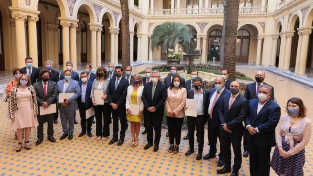 El Consenso Fiscal lo firmaron el Presidente y los gobernadores en diciembre de 2021