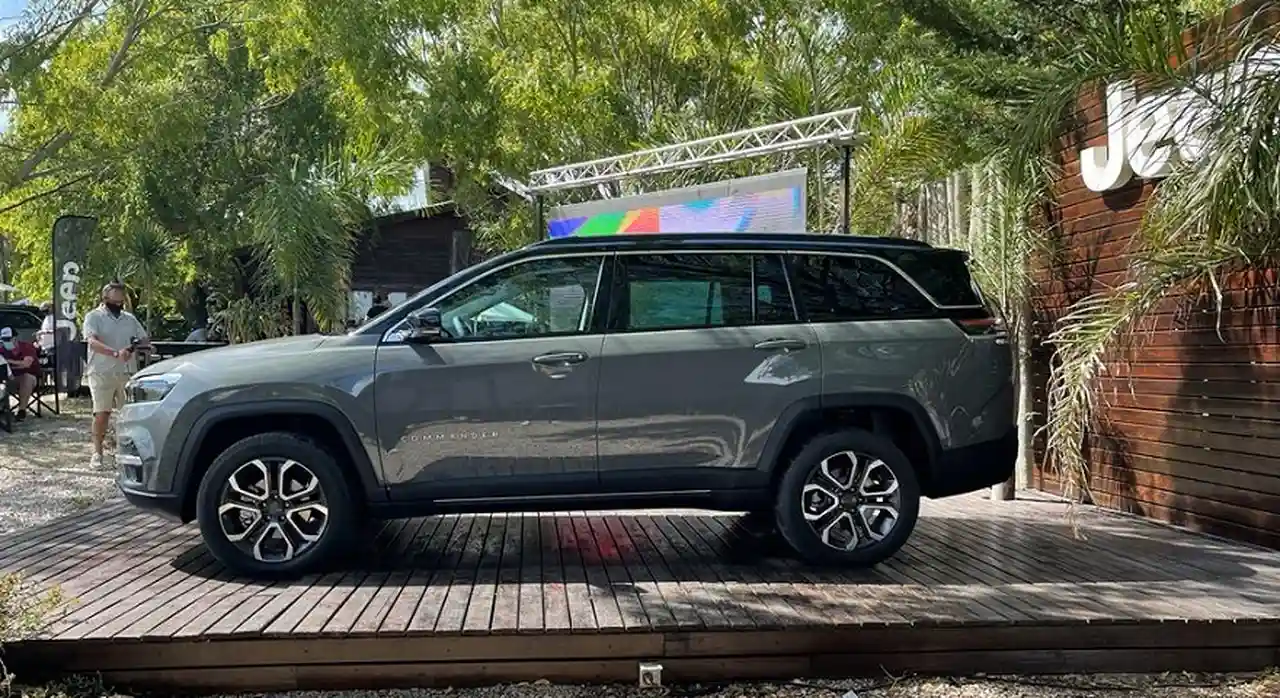 Jeep Commander, así es de perfil el nuevo SUV 7.