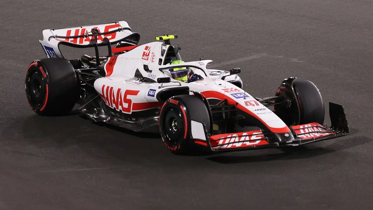VIDEO | Hijo de Michael Schumacher choca contra las barreras a 273 km/h
