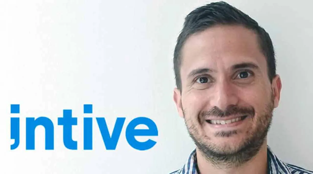 Adrián Savarese: 