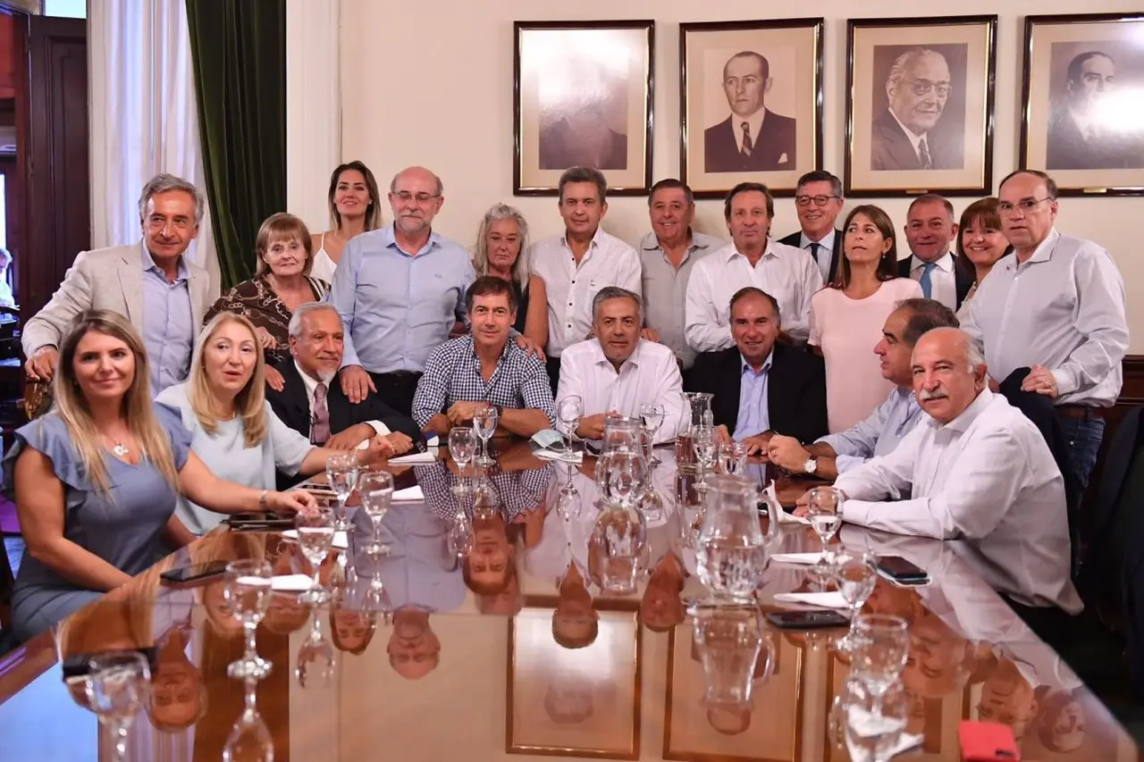 Nuevo blanqueo: rechazo de Juntos por el Cambio