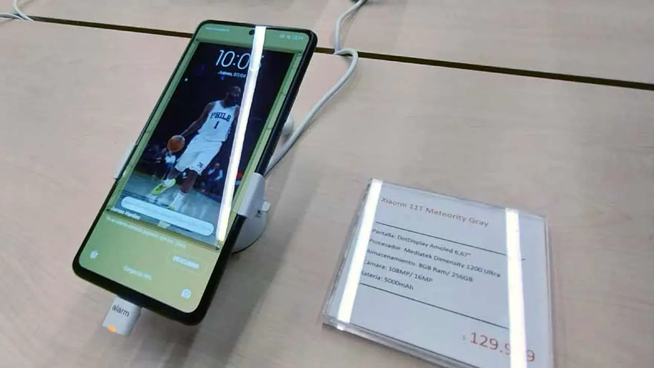 También hay celulares de alta gama.