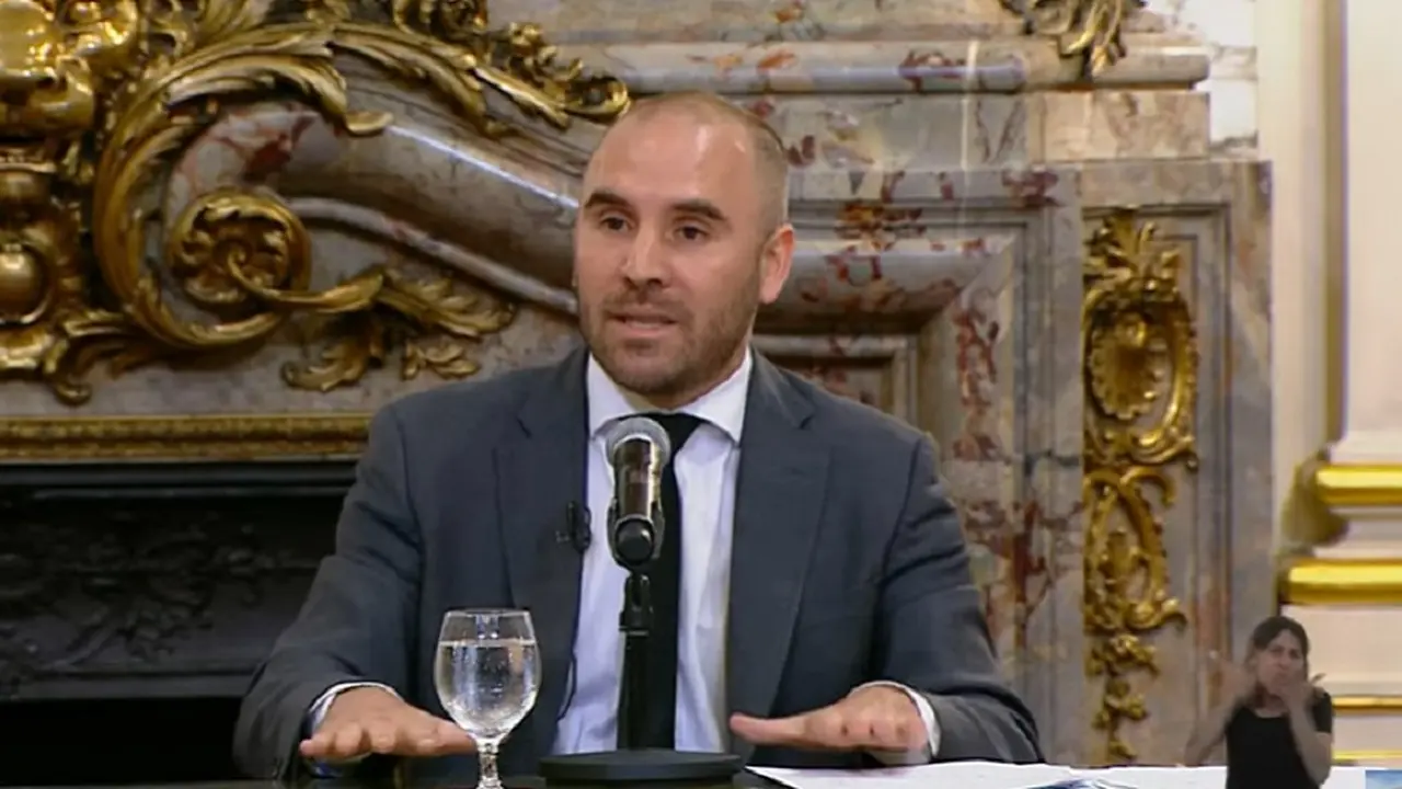 Martín Guzmán destacó la mejora fiscal del primer trimestre, con la cual financiará los bonos de ayuda estatal para los bajos ingresos