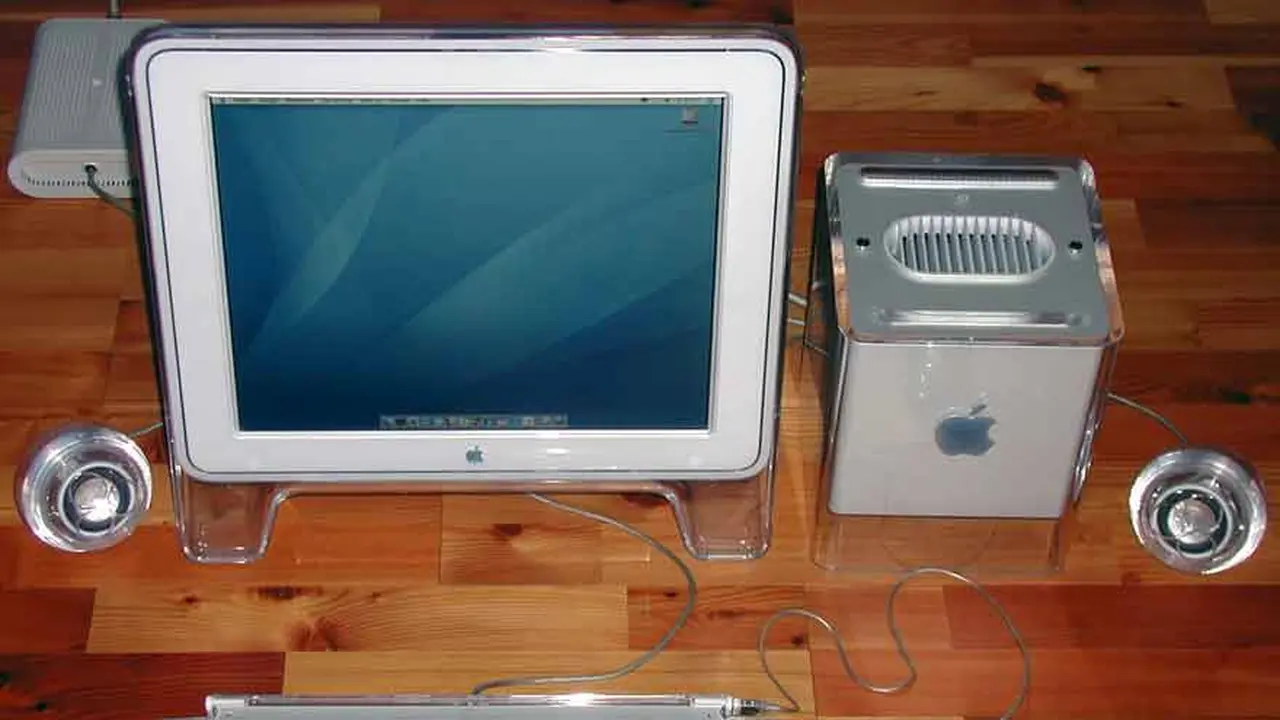 La Cube no venía ni con pantalla ni teclado ni parlantes.