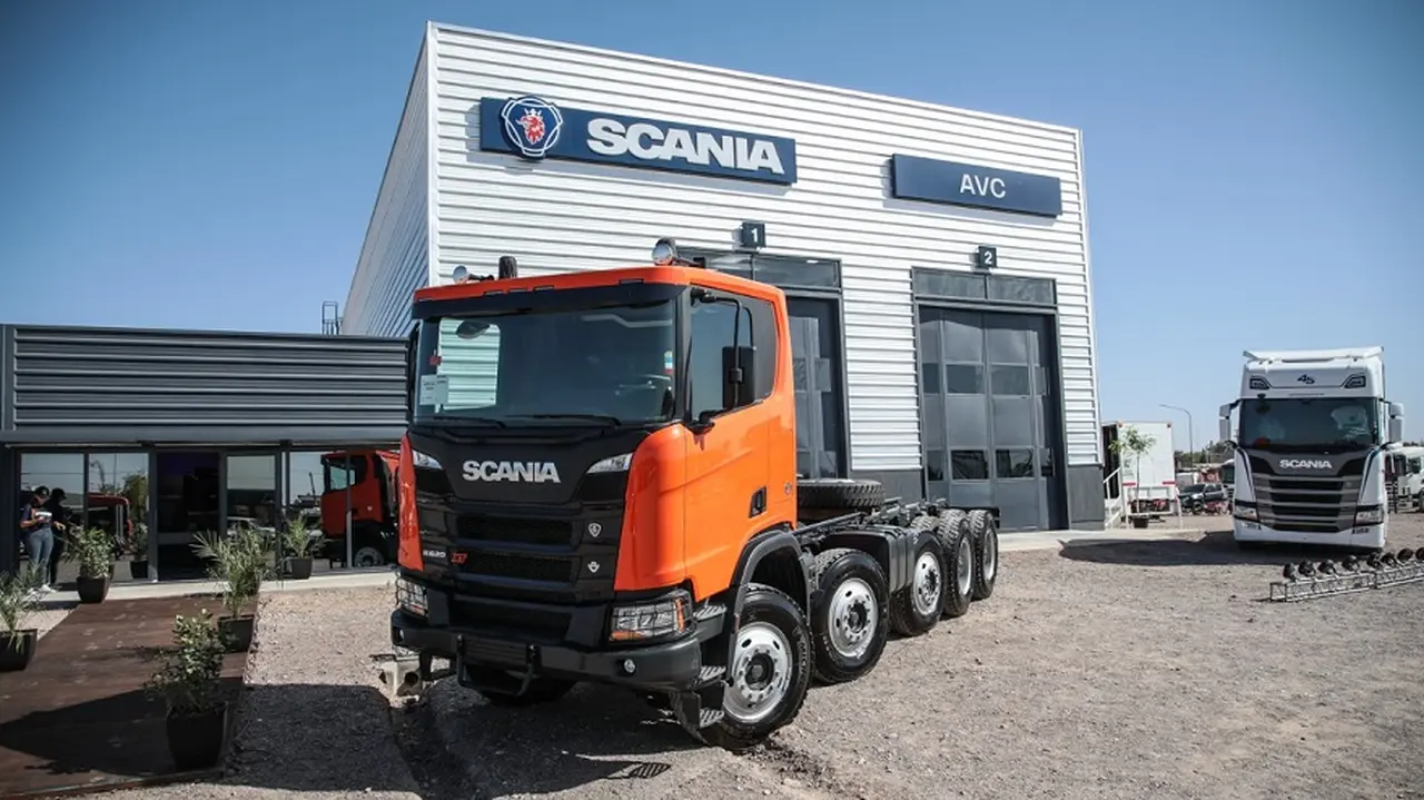 Scania apuesta a obtener más conductoras de camiones mujeres.