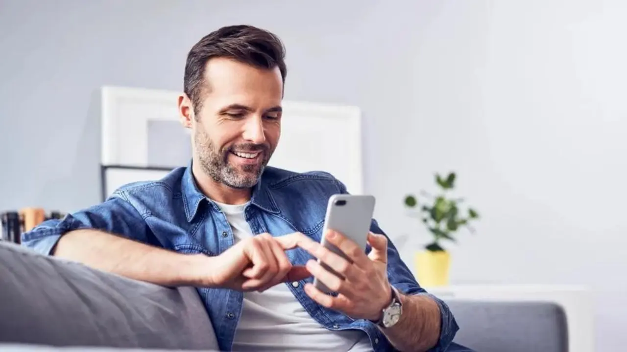 Podés operar con Bitcoin desde tu teléfono móvil.
