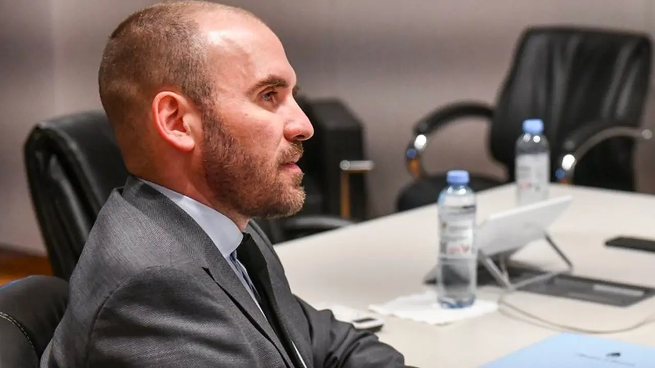 diferentes operadores e inversores institucionales tienen serias dudas sobre el cumplimiento de los compromisos del Estado
