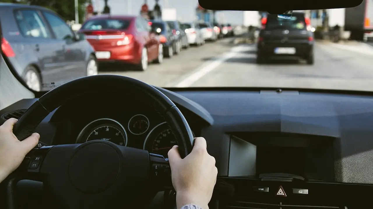 Hay 4 formas sencillas de ahorrar de nafta en tu auto.