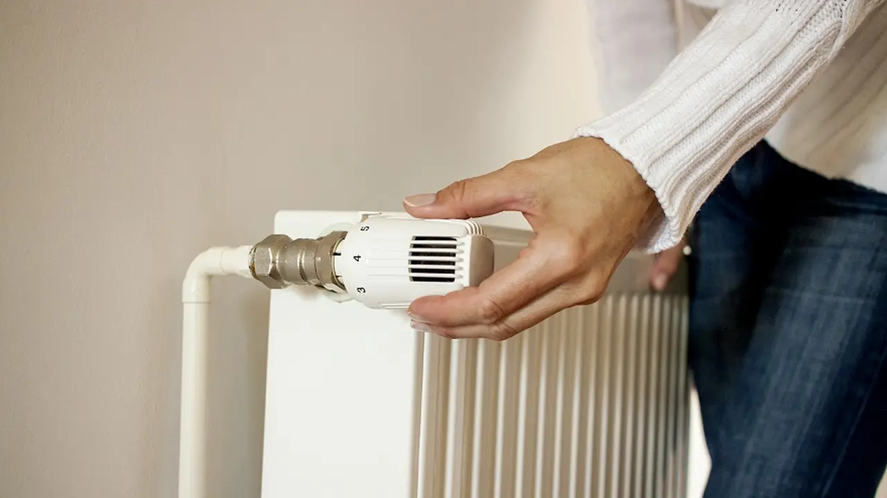  Si usas estufas o radiadores, asegúrate de que estén limpios y en buen estado