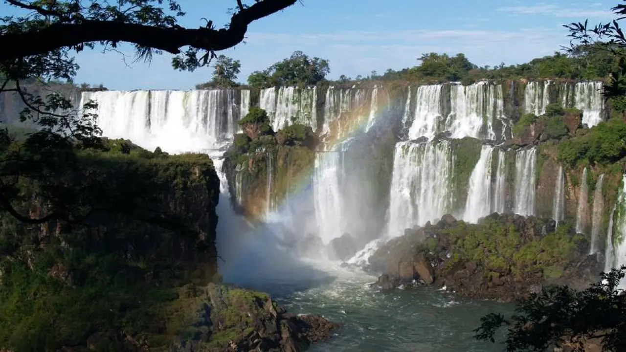 Para visitar las Cataratas del Iguazú durante el Previaje, dos personas gastarían unos 