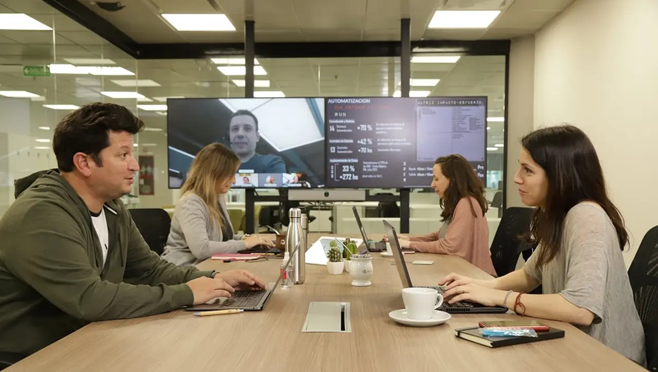 Telecom contratará 120 perfiles digitales por mes en el segundo semestre