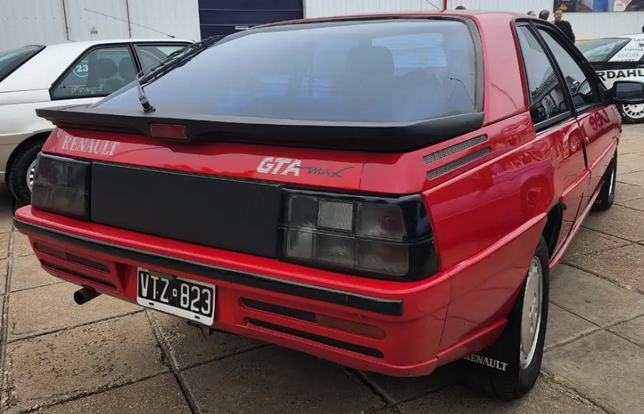 Renault Fuego GTAmax, fabricada en Argentina.