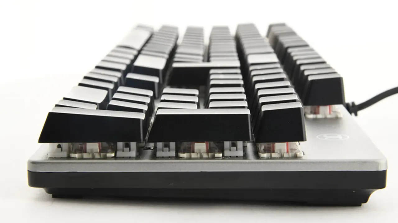 El teclado sigue siendo la principal herramienta para ingresar datos en una PC.