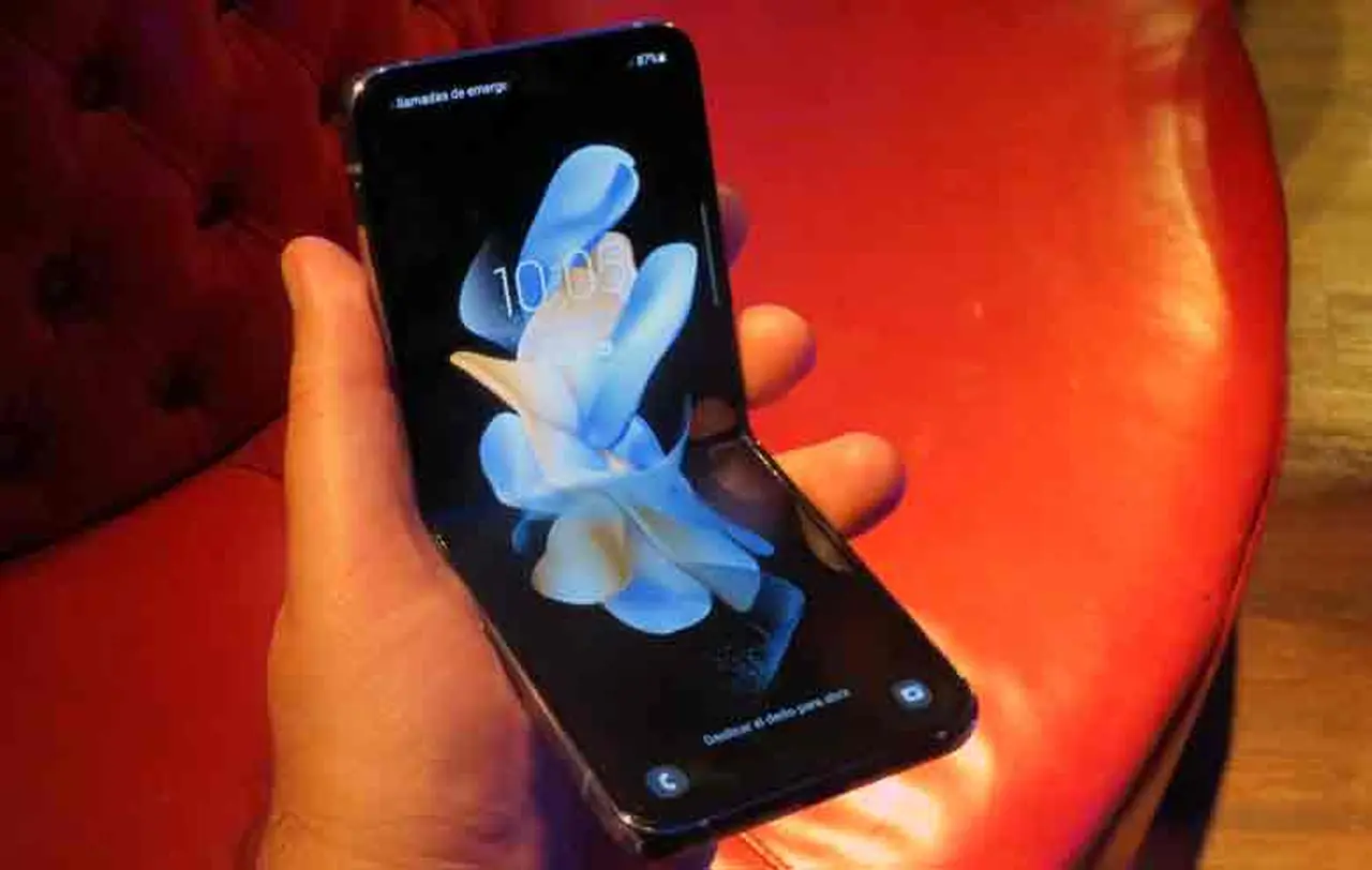 Samsung Galaxy Z Flip 4.