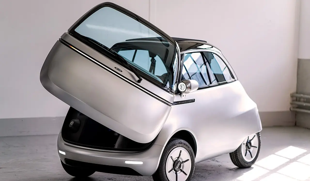 Otra propuesta de auto eléctrico chico con diseño del pasado.