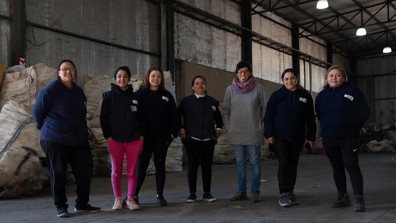 Recicladoras: Transformando el ambiente y la economía de Mendoza