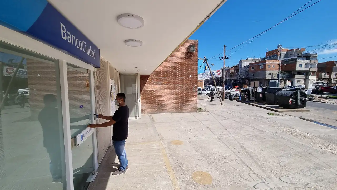 Se recomienda usar cajeros dentro de las sucursales bancarias.