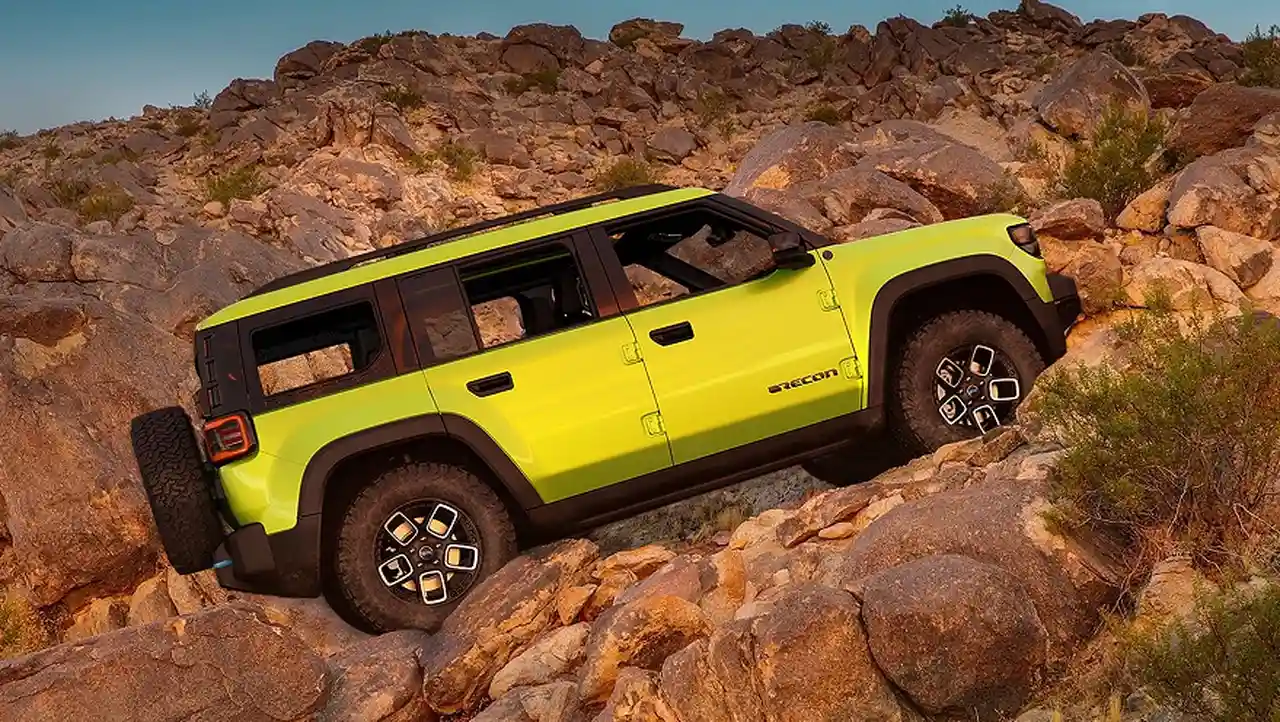 Jeep Recon, para pasar todos los obstáculos.