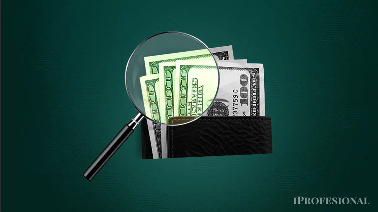 El precio del dólar está en la mira de los economistas, donde la tendencia al alza se observa en los pronósticos.