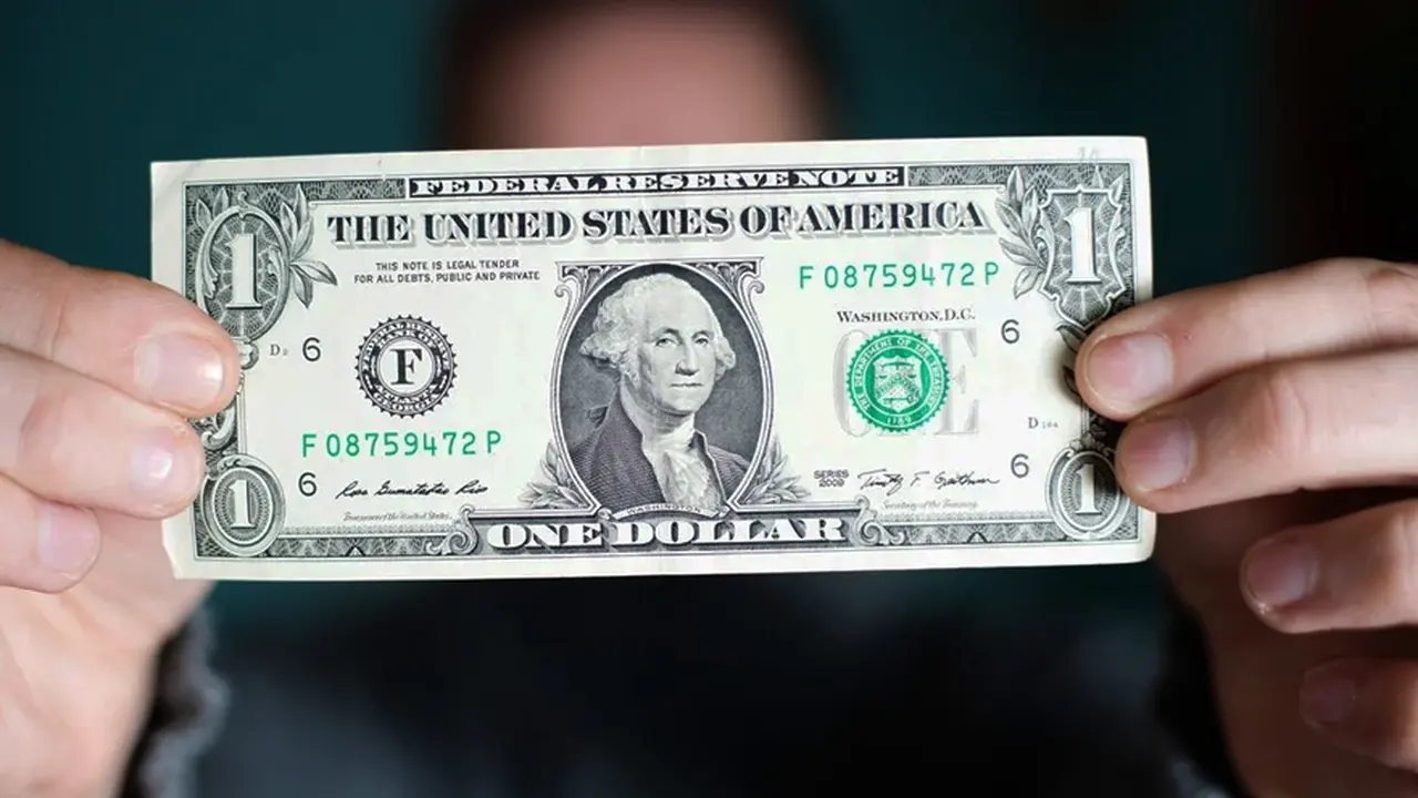 El dólar oficial cotiza en torno a los $158