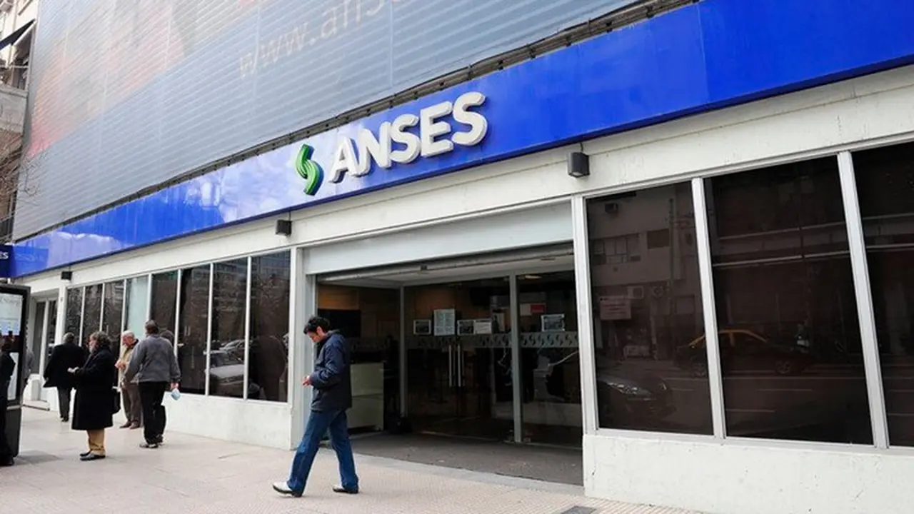 El lunes se abre la inscripción en la Anses para refuerzo alimentario para sectores vulnerables, el llamado IFE 5