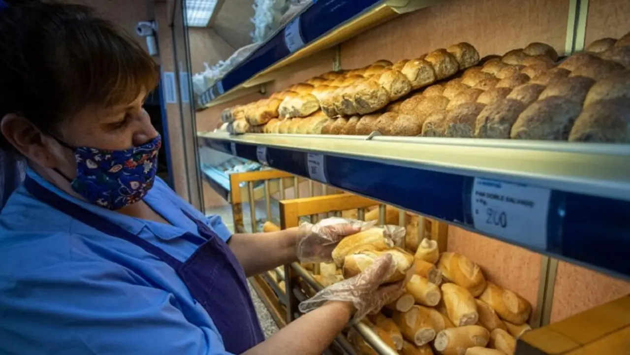 El pan y las carnes fueron dos de los productos que más aumentaron entre febrero y marzo.