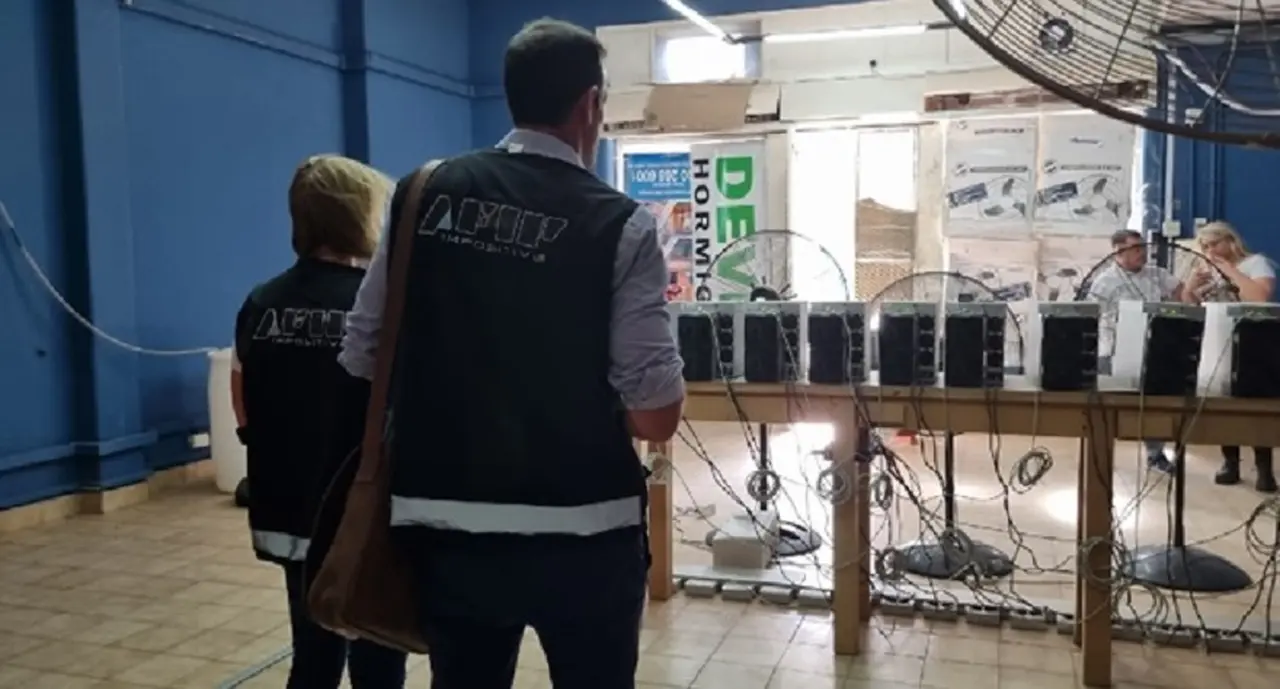 Trabajadores de AFIP notaron irregularidades a la hora de importar el equipamiento, que finalmente sería usado para la minería de criptomonedas.